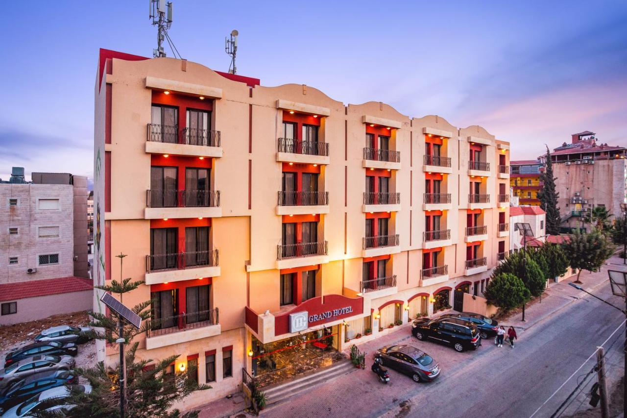 Grand Hotel Madaba Exterior photo