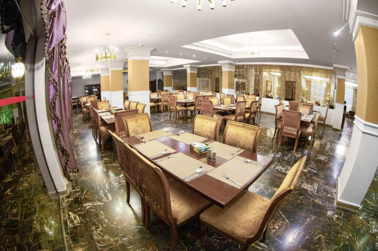 Grand Hotel Madaba Exterior photo