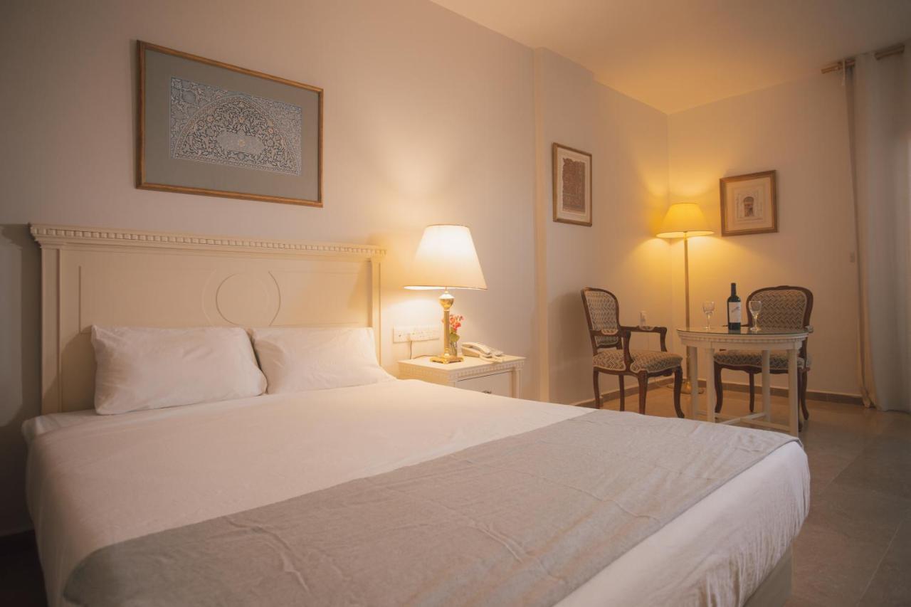 Grand Hotel Madaba Exterior photo